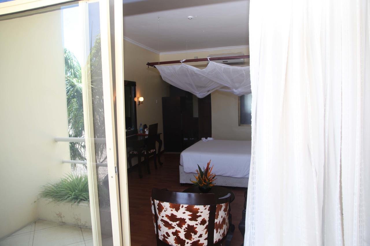 Giraffe Ocean View Hotel Dar-es-Salaam Eksteriør bilde